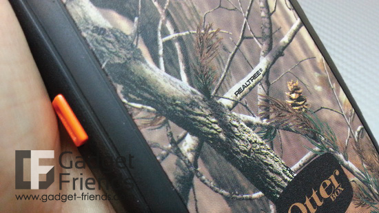 เคส Otterbox Samsung Galaxy S3 Defender Real tree camo ของแท้ 100% มาแล้วสำหรับ Otterbox รุ่น Real Tree สุดฮิต ด้วยลายต้นไม้พร้อมลุยไปทุกสถานการณ์  พร้อม Grip สำหรับพกพาได้สะดวก